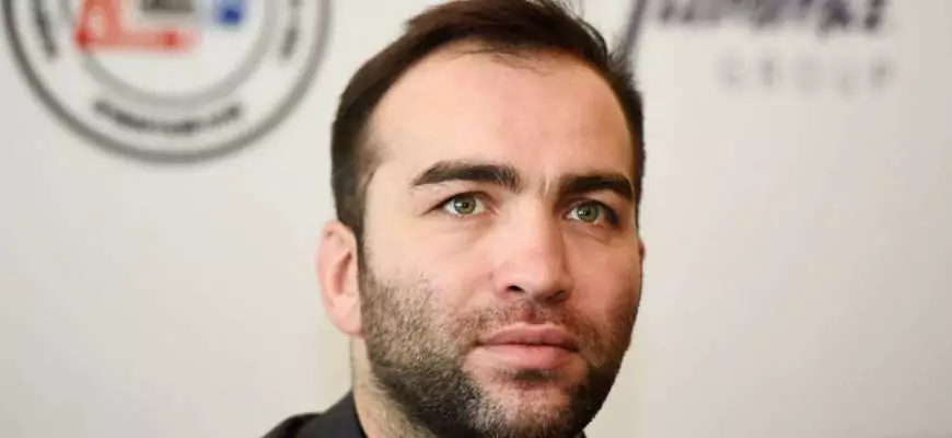 Камил Гаджиев назвал слабое место Чимаева в предстоящем титульном поединке с Дю Плесси